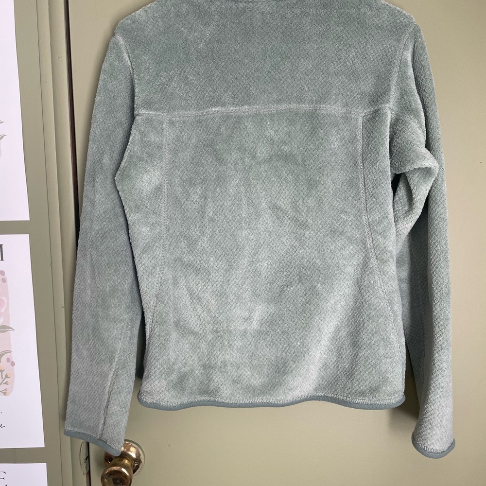 Patagonia Mint Green Snap Fleece - Picture 5 of 7